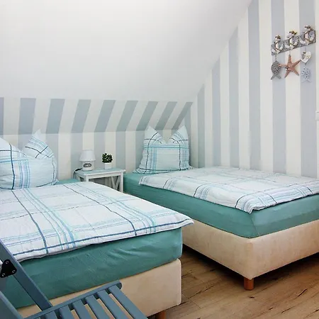 Holiday home Doppelhaushaelfte Dock No 7 0 In Zirchow, Cleaning Included *